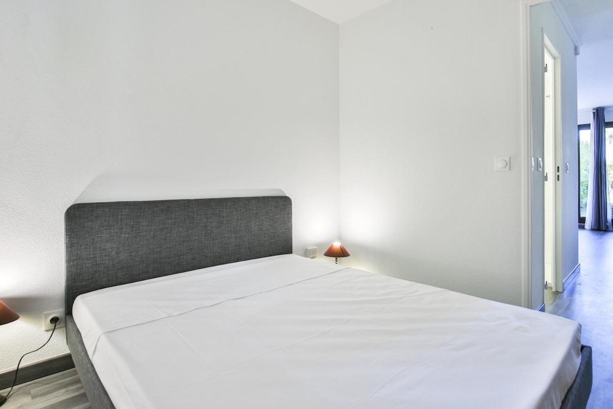 Superbe 2 Piece Tout Confort , Piscine /Ac/Parking Villa Villefranche-sur-Mer Exterior photo
